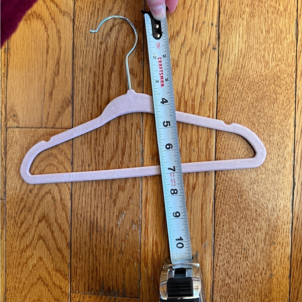 NWOT Girls Pink Velvet Hangers- 50 Hangers - Picture 4 of 4